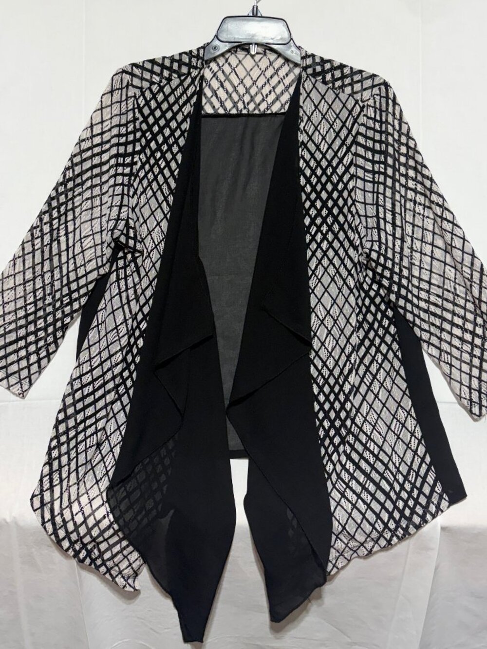 Chico's Womens Large Waterfall Cardigan Black White Geometric Mesh Open Front